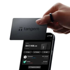 Tangem Karte wird per NFC an ein Smartphone gehalten beim Einrichten des Tangem Wallet